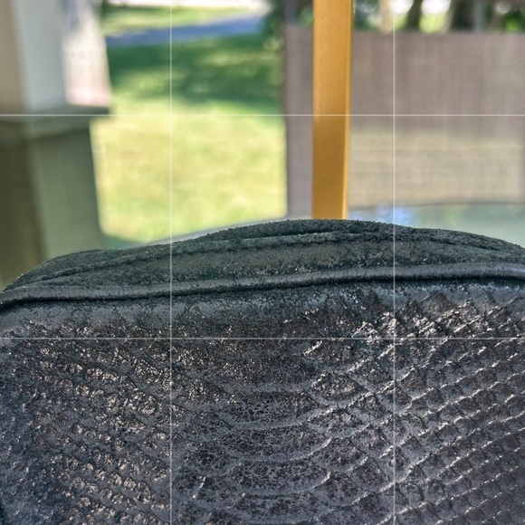 Michael Kors Black pebbled Crossbody Bag with silver chain - Picture 7 of 7